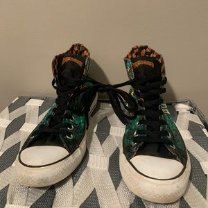 aquaman converse